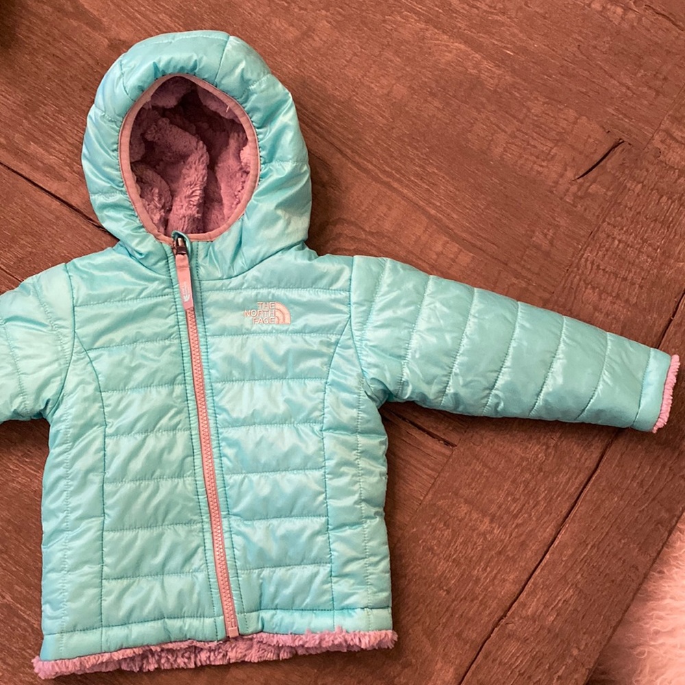 North Face Mossbud Swirl jacket, reversible, 12-18 months,